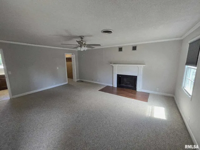 $230,000 | 108 Mockingbird Lane, Woodlawn, IL 62898