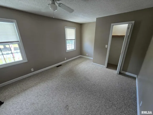 $230,000 | 108 Mockingbird Lane, Woodlawn, IL 62898