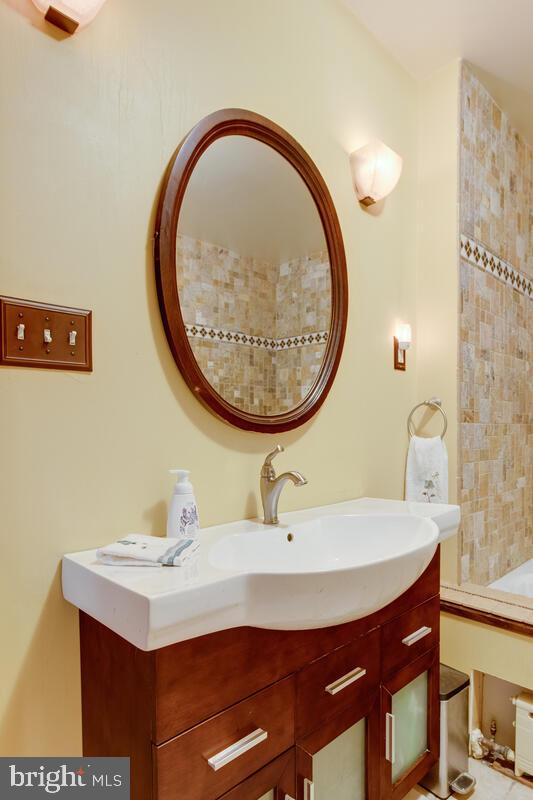 8412 Allison Lane Rosedale, MD 21237 - Photo 26 of 63