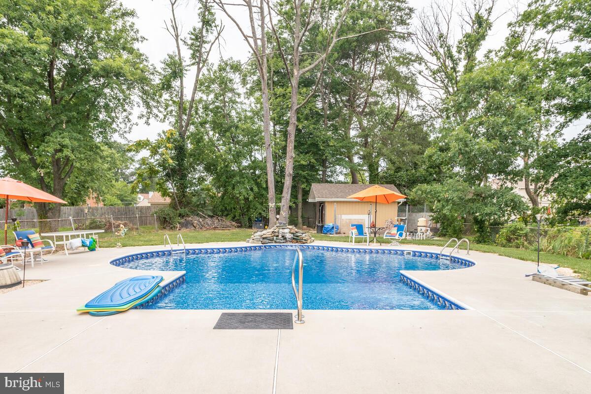 8412 Allison Lane Rosedale, MD 21237 - Photo 59 of 63 Sparkling pool