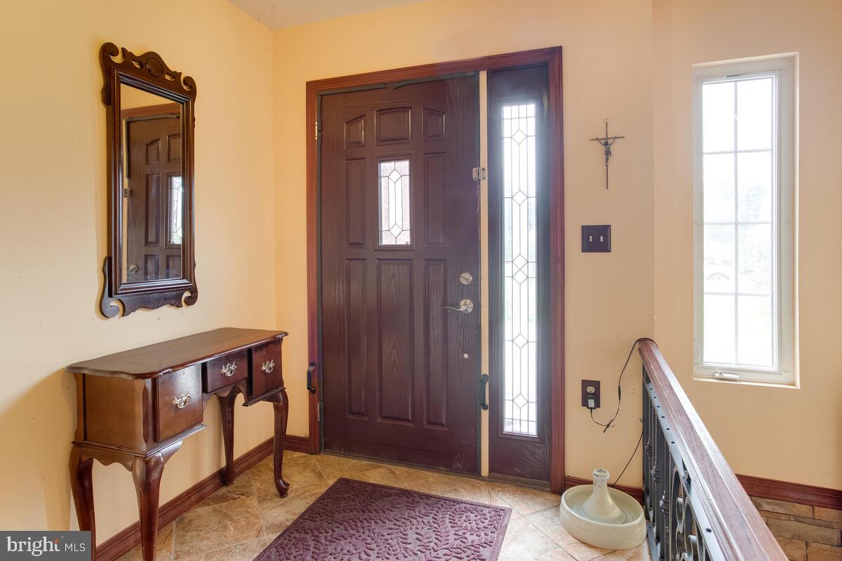 8412 Allison Lane Rosedale, MD 21237 - Photo 6 of 63