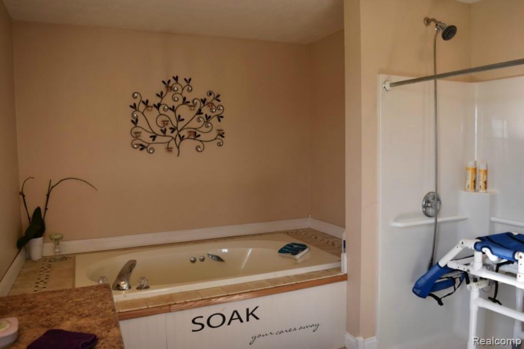 13900 Kimball Road Allenton, MI 48002 - Photo 31 of 69 DSC_0304.jpg