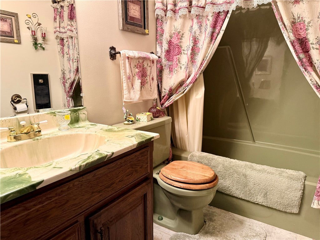 4371 Jordan Road Lewisburg, OH 45338 - Photo 5 of 7 Gallery Image 5