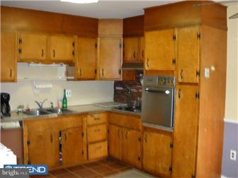 18 Amherst Road Voorhees, NJ 08043 - Photo 4 of 11 Kitchen