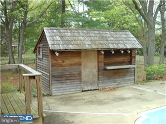 18 Amherst Road Voorhees, NJ 08043 - Photo 10 of 11 Exterior Back