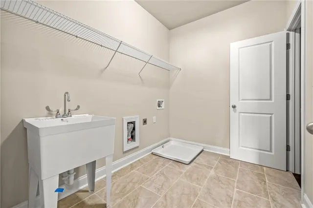 $4,000 | 710 Deer Holw Trace, Suwanee, GA 30024