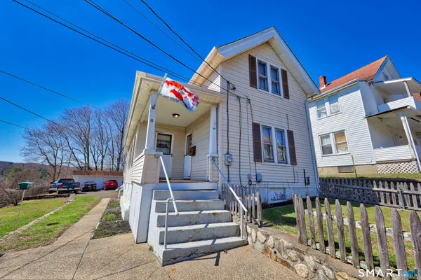 $474,900 | 14 Washington Street, Naugatuck, CT 06770