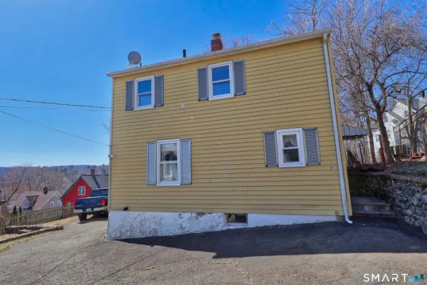 $474,900 | 14 Washington Street, Naugatuck, CT 06770