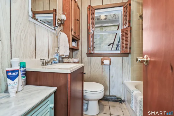 $474,900 | 14 Washington Street, Naugatuck, CT 06770