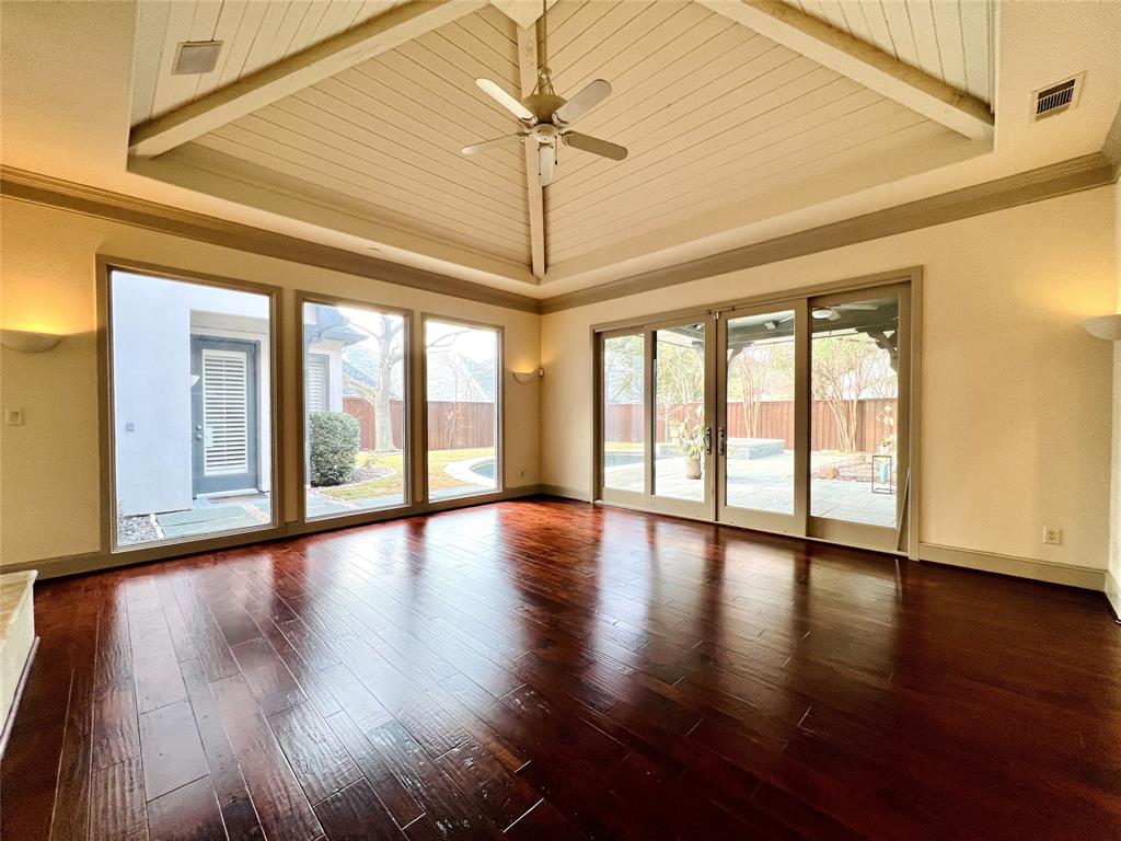 14749 Celestial Place Addison, TX 75254 - Photo 11 of 39