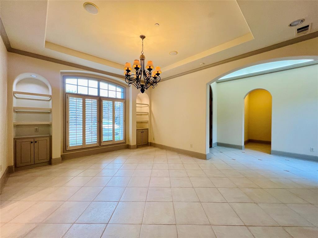 14749 Celestial Place Addison, TX 75254 - Photo 4 of 39