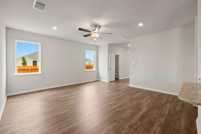 $2,670 | 10811 Bright Beacon Drive, Beasley, TX 77417