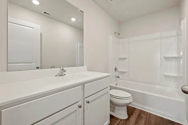 $2,670 | 10811 Bright Beacon Drive, Beasley, TX 77417