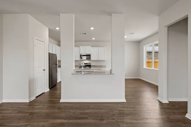 $2,670 | 10811 Bright Beacon Drive, Beasley, TX 77417