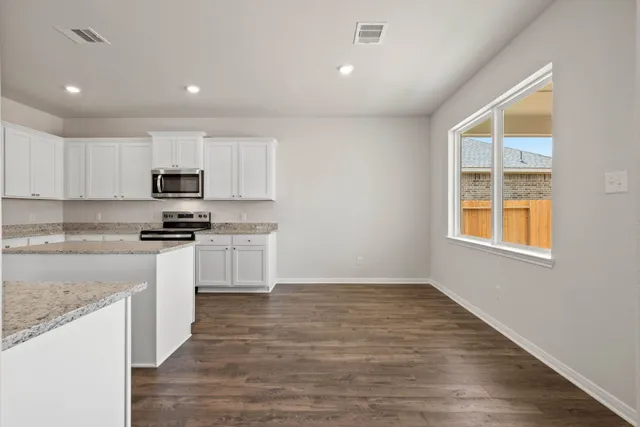 $2,670 | 10811 Bright Beacon Drive, Beasley, TX 77417