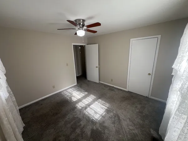 a view of empty room with window