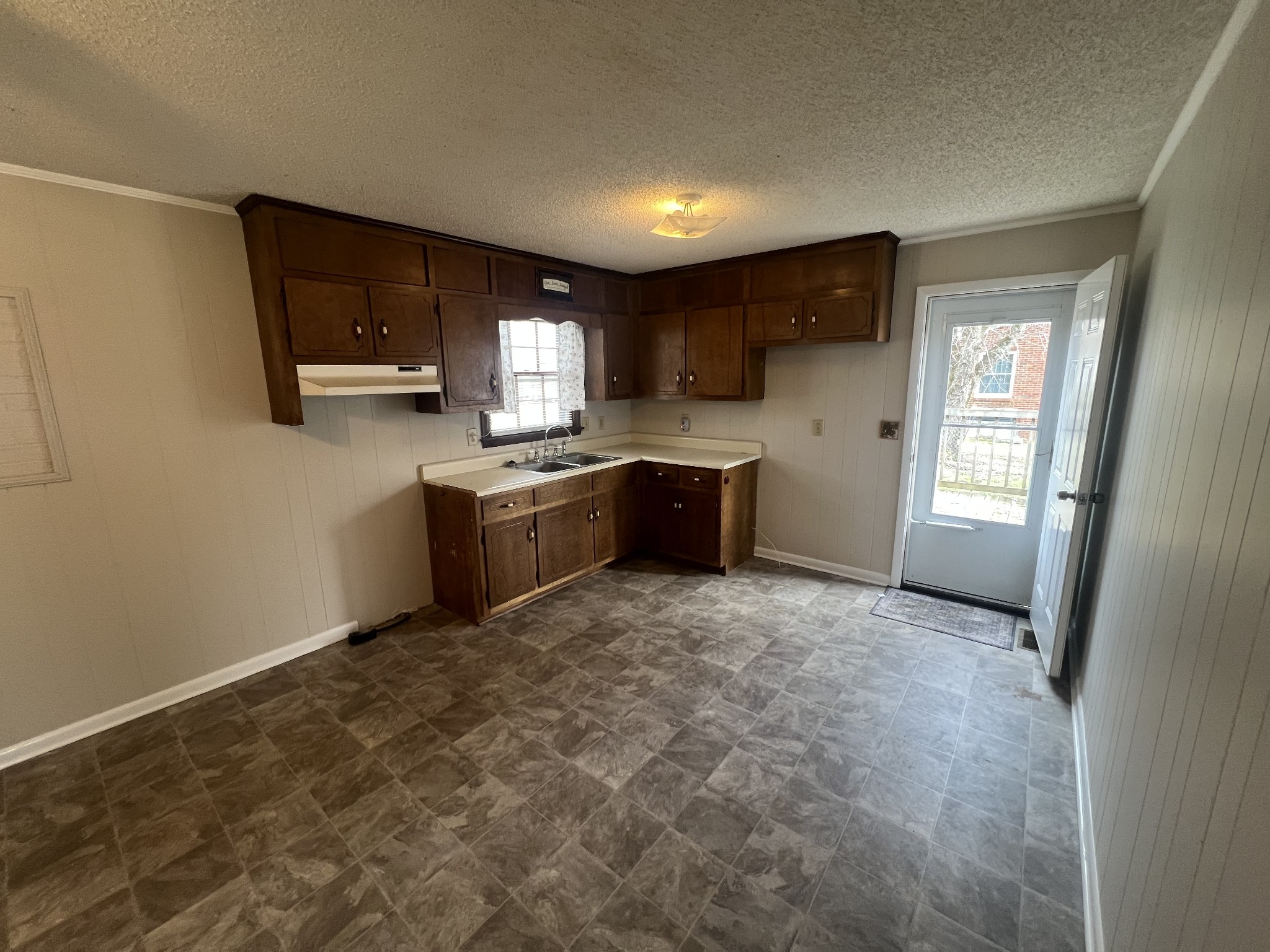 220 Apache Circle Pulaski, TN 38478 - Photo 10 of 26