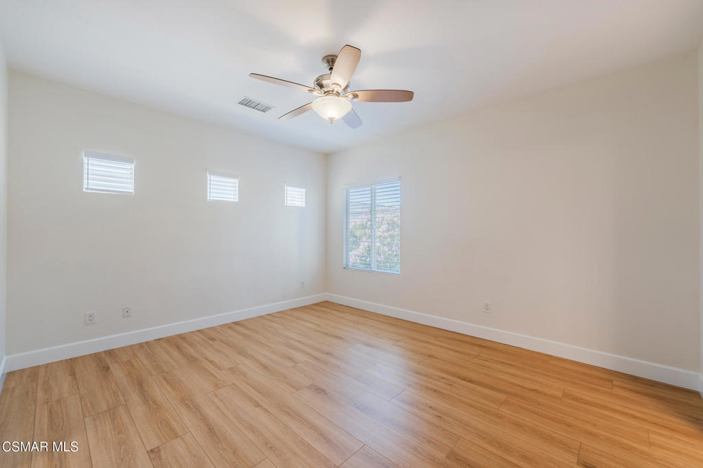 4117 Orontes Way, Unit B Simi Valley, CA 93063 - Photo 18 of 52