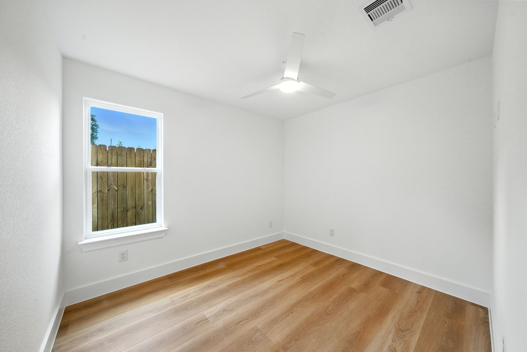 8114 Count Street Houston, TX 77028 - Photo 26 of 36 Gallery Image 26