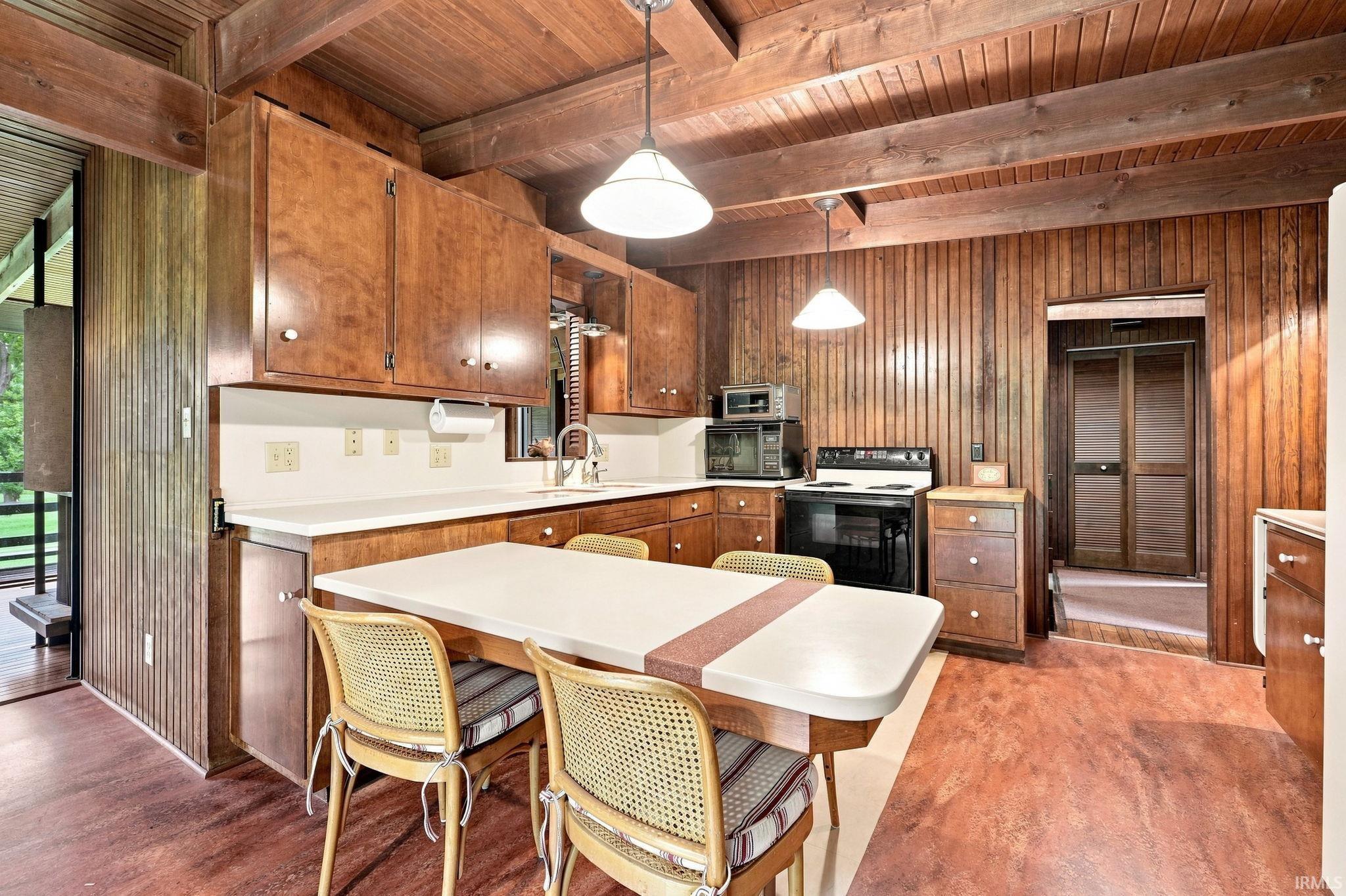 4523 Maples Road Fort Wayne, IN 46816 - Photo 11 of 43 Gallery Image 11
