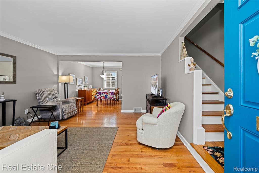 1675 Graefield Road Birmingham, MI 48009 - Photo 4 of 21