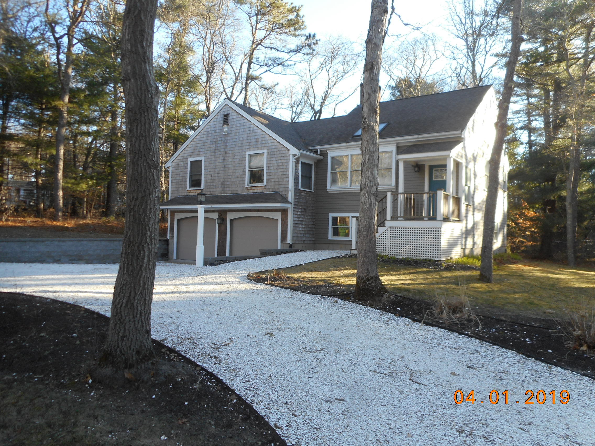 31 Maple Street Mashpee, MA 02649 - Photo 1 of 22 Front of house