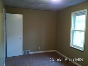 2172 South 12th Street Springfield, IL 62703 - Photo 9 of 14