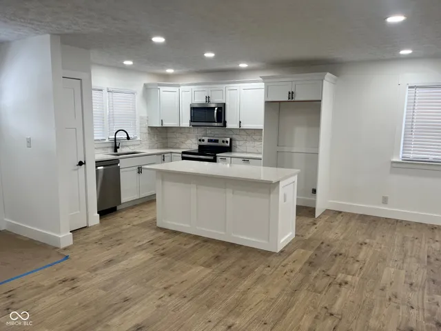 $475,000 | 5646 Paradise Drive, Martinsville, IN 46151