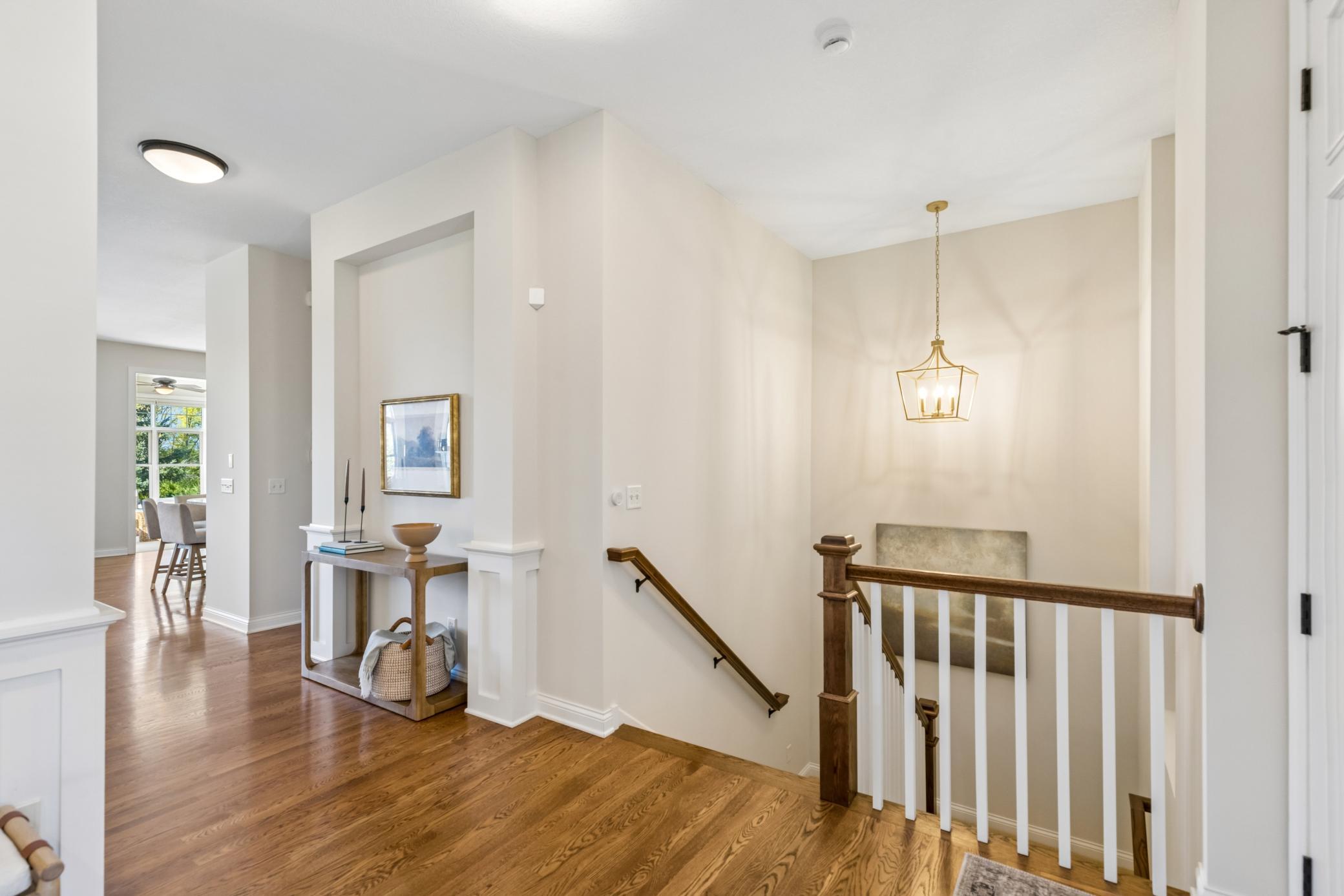 1354 Riverside Lane Mendota Heights, MN 55118 - Photo 6 of 51 Gallery Image 6