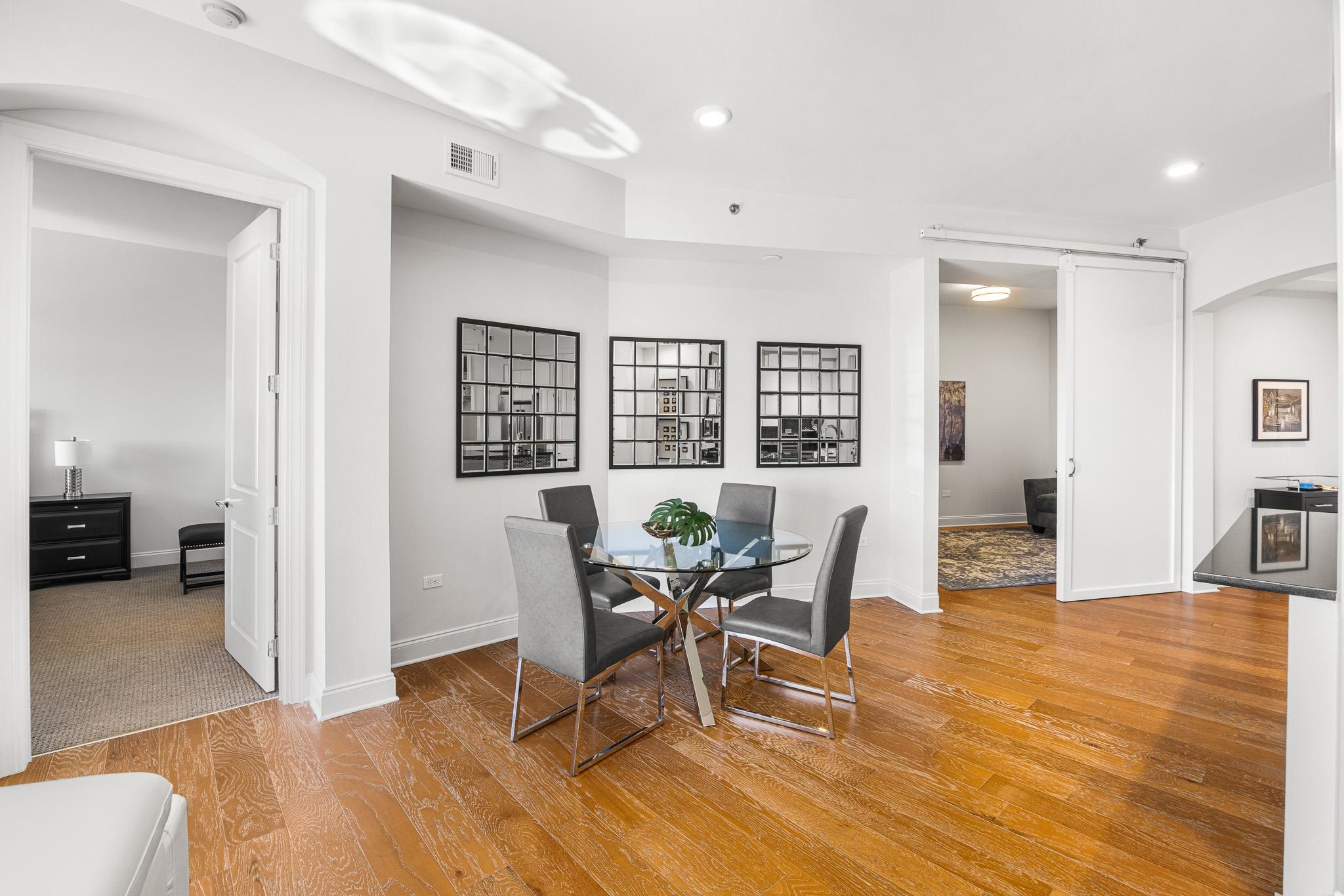 717 Riverside Drive, Unit 603 Memphis, TN 38103 - Photo 15 of 39 Dining nook with Flex Room just beyond.