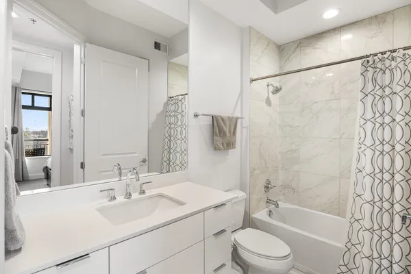 $436,400 | 717 Riverside Drive, Unit 603, Memphis, TN 38103