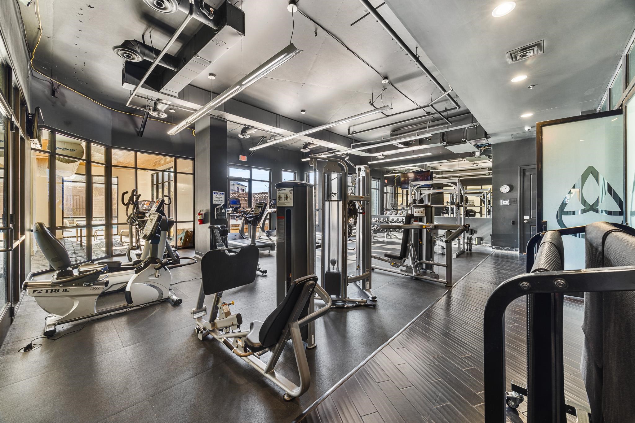 717 Riverside Drive, Unit 603 Memphis, TN 38103 - Photo 36 of 39 Work out area with Yoga Room to the right