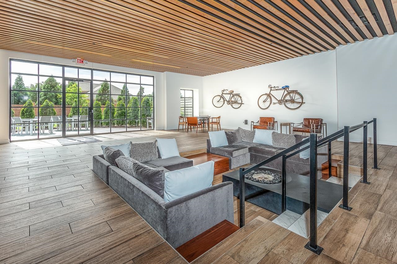 717 Riverside Drive, Unit 603 Memphis, TN 38103 - Photo 38 of 39 Another first floor common area.