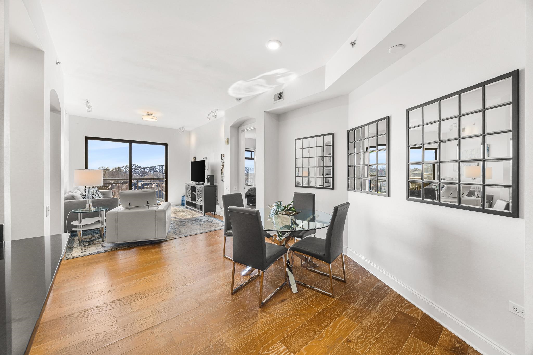 717 Riverside Drive, Unit 603 Memphis, TN 38103 - Photo 6 of 39