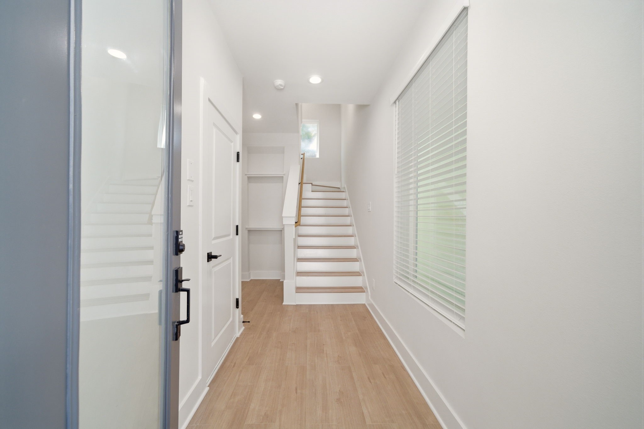 1396 Cedar Post Lane Houston, TX 77080 - Photo 5 of 33