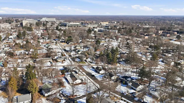 $300,000 | 120 South Hillsdale Drive, Bloomington, IN 47408