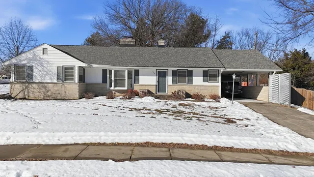 $300,000 | 120 South Hillsdale Drive, Bloomington, IN 47408