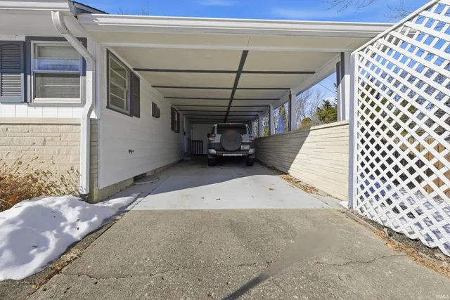 $300,000 | 120 South Hillsdale Drive, Bloomington, IN 47408