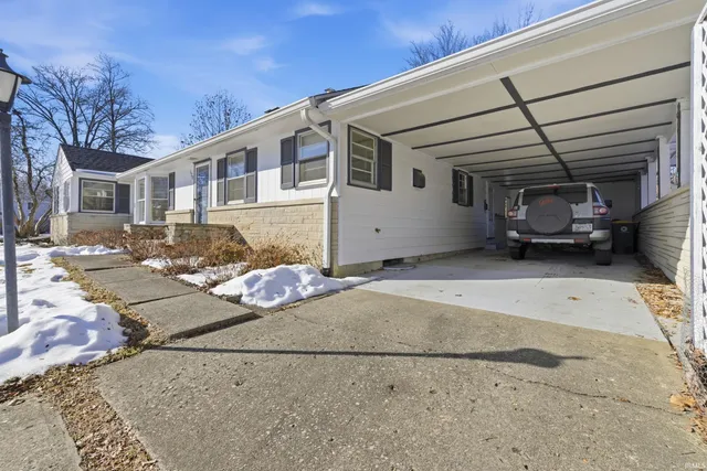 $300,000 | 120 South Hillsdale Drive, Bloomington, IN 47408