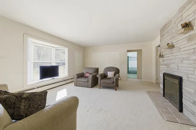 $300,000 | 120 South Hillsdale Drive, Bloomington, IN 47408