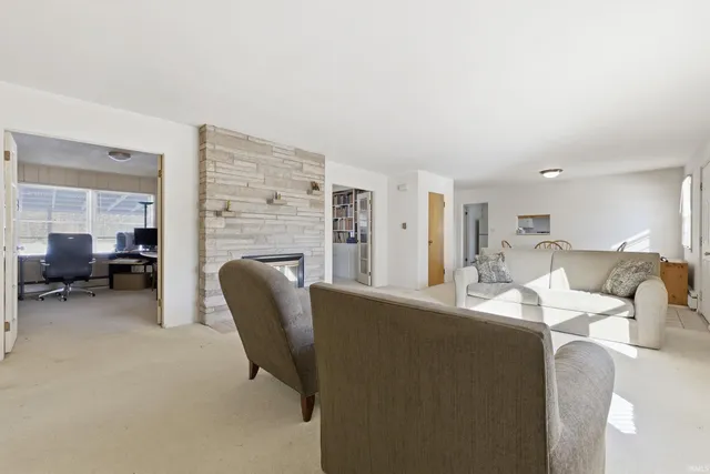 $300,000 | 120 South Hillsdale Drive, Bloomington, IN 47408