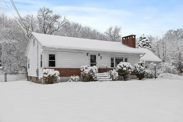 $650,000 | 7 Lindsay Road, Billerica, MA 01821