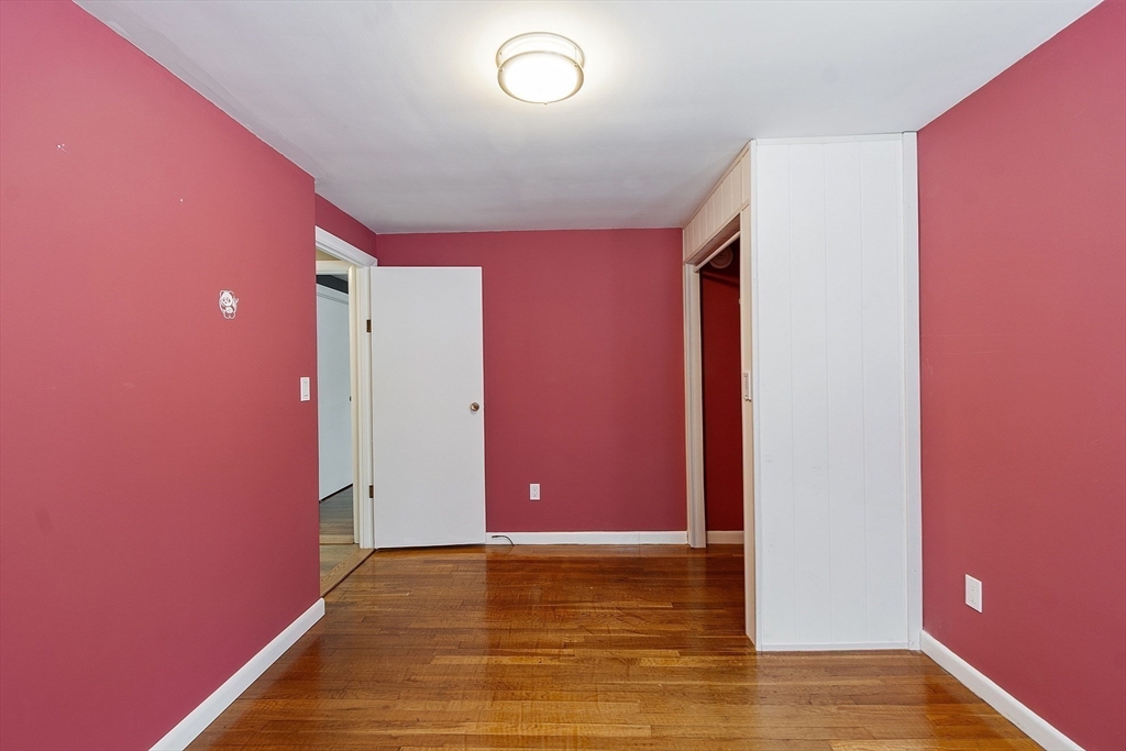 7 Lindsay Road Billerica, MA 01821 - Photo 23 of 41