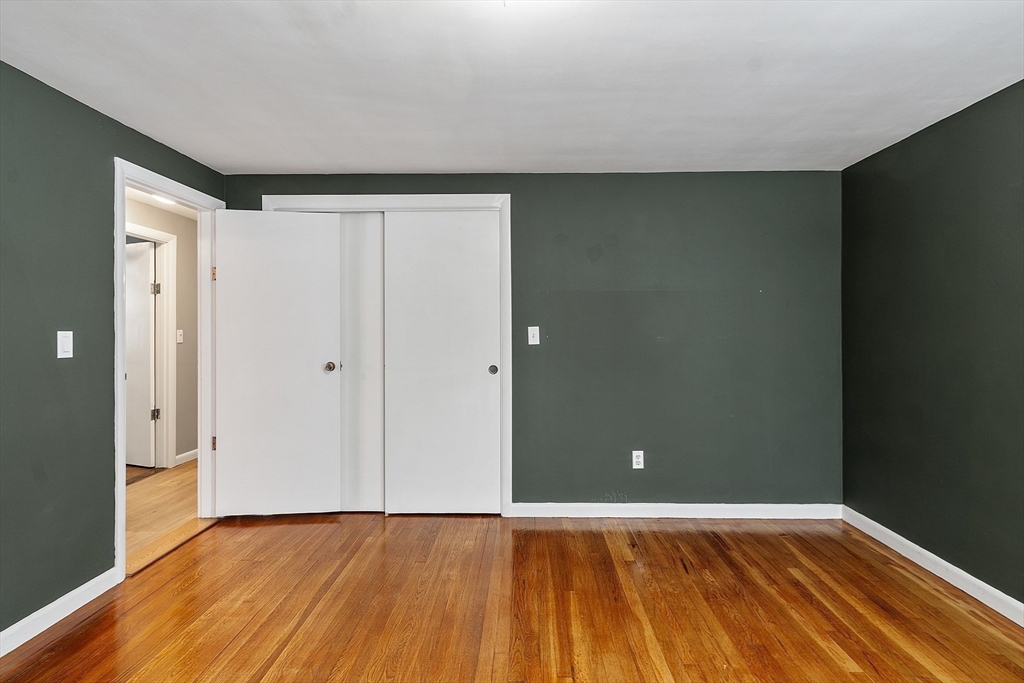 7 Lindsay Road Billerica, MA 01821 - Photo 25 of 41