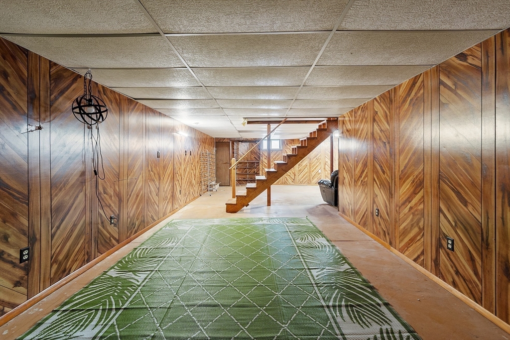 7 Lindsay Road Billerica, MA 01821 - Photo 31 of 41