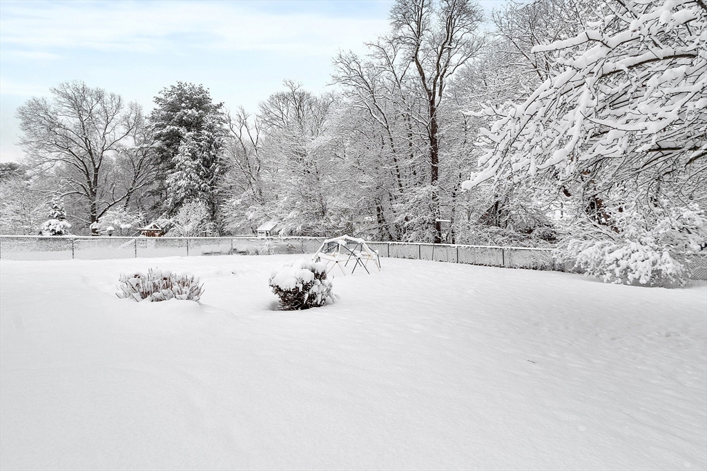 7 Lindsay Road Billerica, MA 01821 - Photo 40 of 41