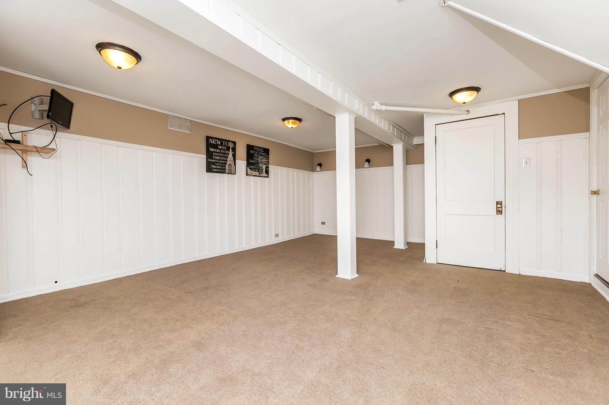 17 Overbrook Road Baltimore, MD 21228 - Photo 25 of 30 More fun w/ LL Rec Room