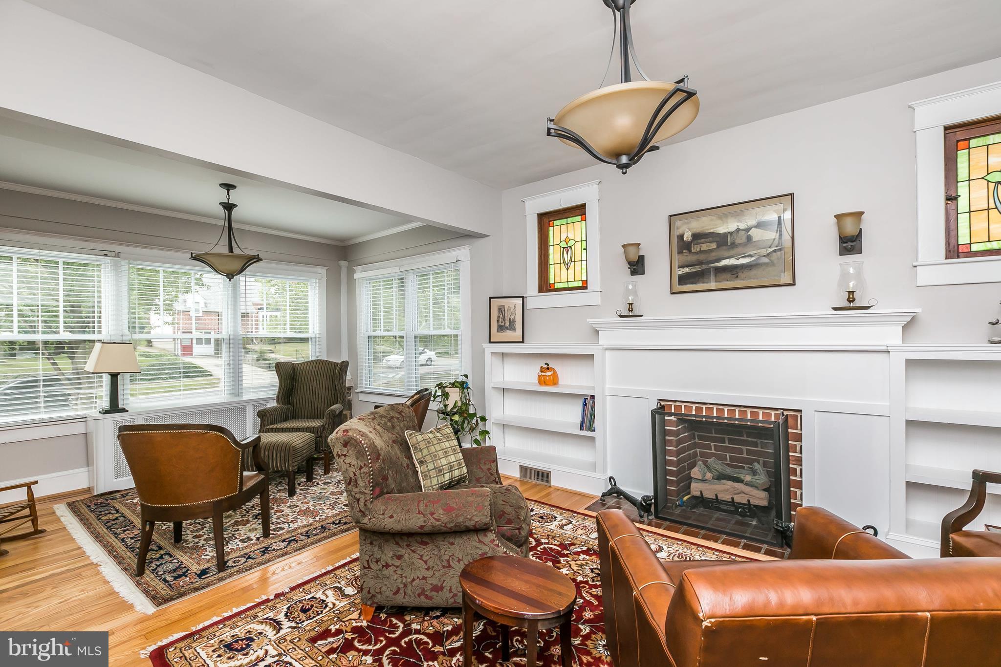 17 Overbrook Road Baltimore, MD 21228 - Photo 5 of 30 Custom built-ins & gas fireplace