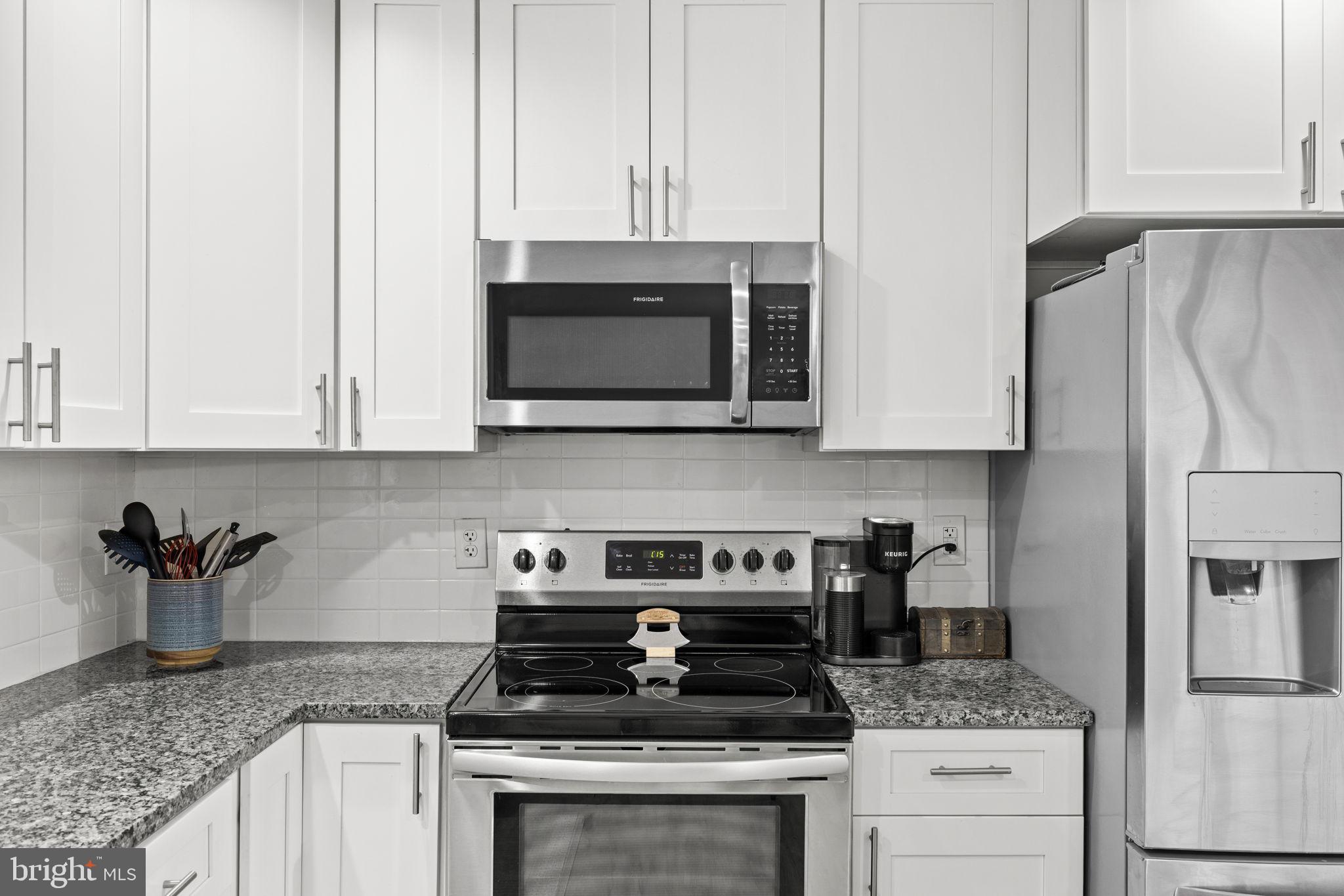 84 Pinewood Lane Colonial Beach, VA 22443 - Photo 15 of 38 Stainless steel appliances