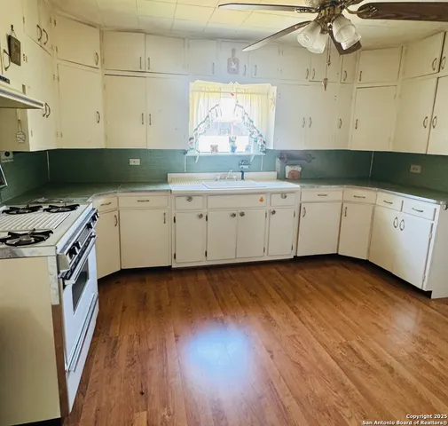 $163,000 | 0 East Fannin Street, Uvalde, TX 78801